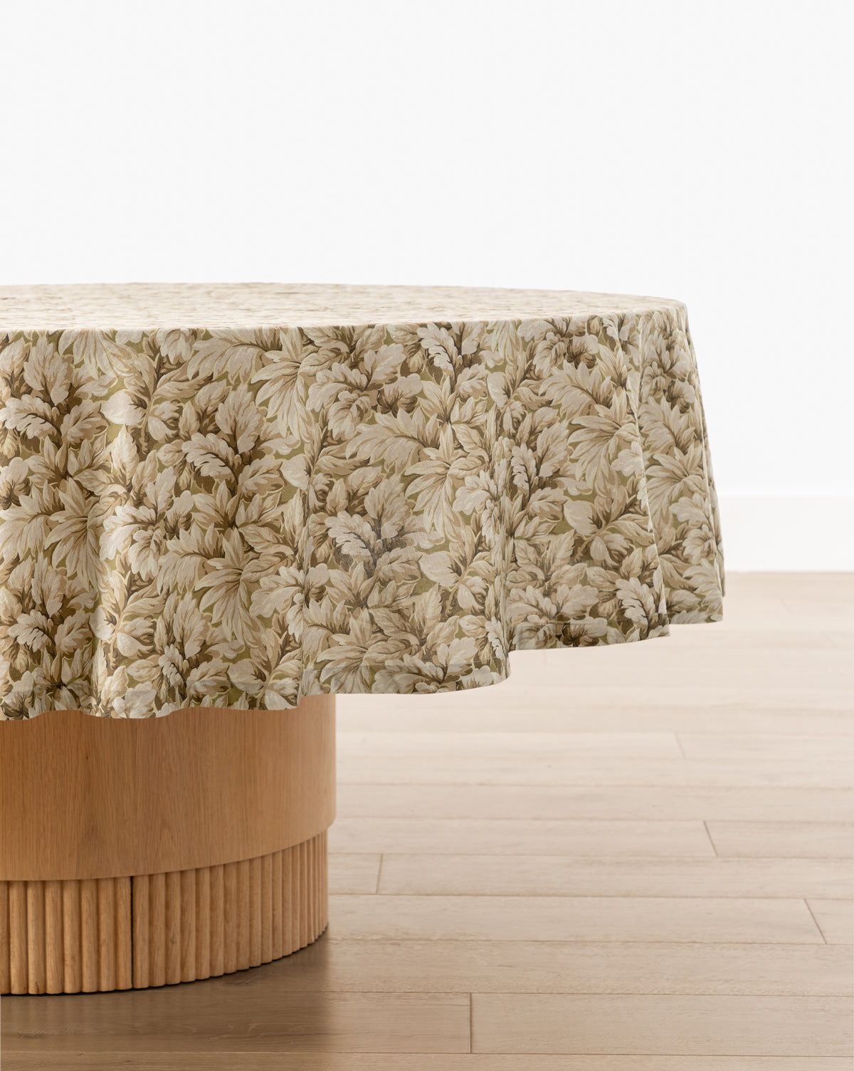 Botanical Linen-Cotton Tablecloth - Image 11