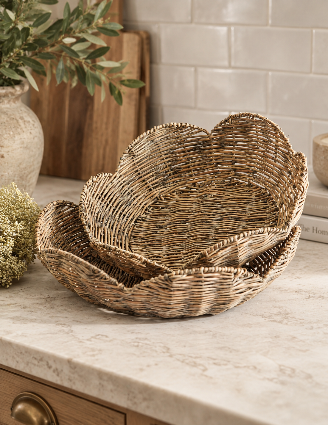 Gray Wash Woven Willow Scalloped Tray - Image 1