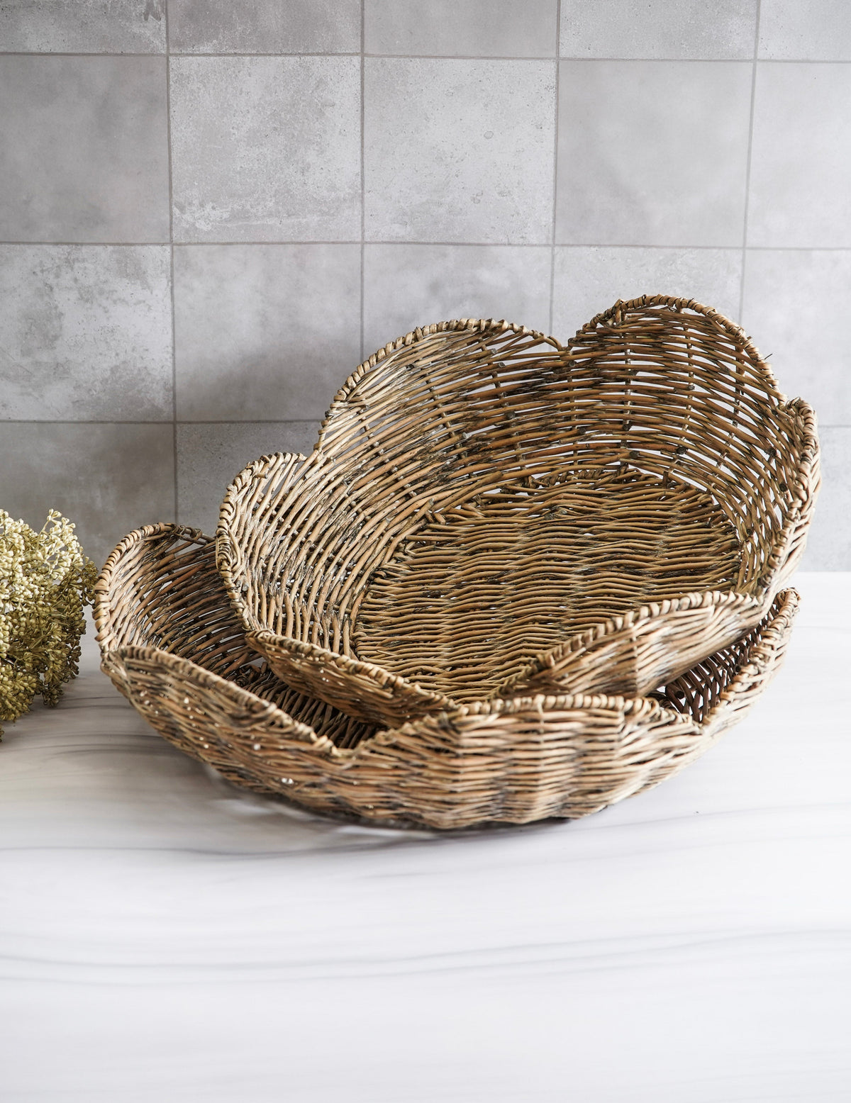 Gray Wash Woven Willow Scalloped Tray - Image 4