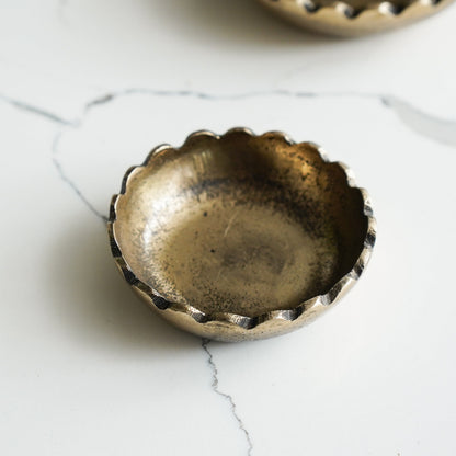 Distressed Gold Scalloped Accent Bowl